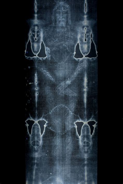 Shroud of Turin .